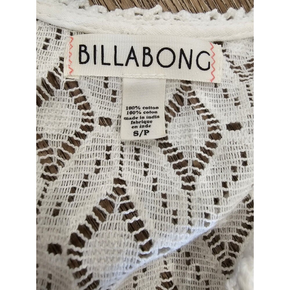 Billabong Women's Cover Up White and Lace Accent Top Short Sleeves Size Small - Picture 2 of 7